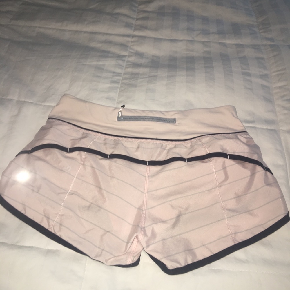 🍋Lululemon Speed Short🍋 - Picture 2 of 2
